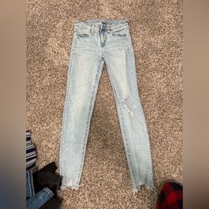 American Eagle Outfitters Light Wash Distressed Skinny Jeans